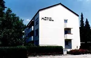 Huber Garni 3*